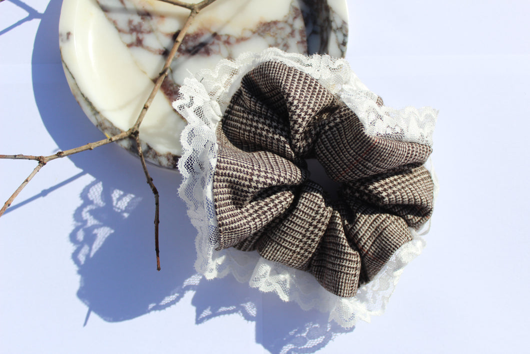 Brown Wool White Lace Scrunchie