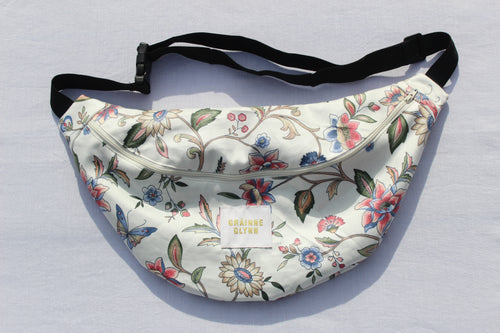 Vintage Floral Crossbody Bag