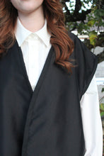 Load image into Gallery viewer, Oversized Fleece &amp; Satin Vest
